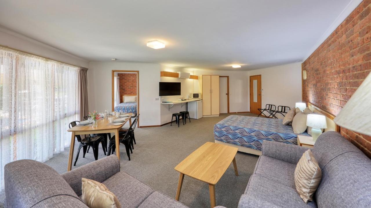 Tooleybuc Club Motor Inn Dış mekan fotoğraf