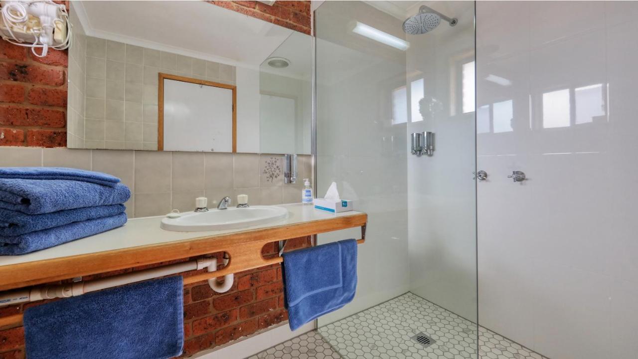 Tooleybuc Club Motor Inn Dış mekan fotoğraf